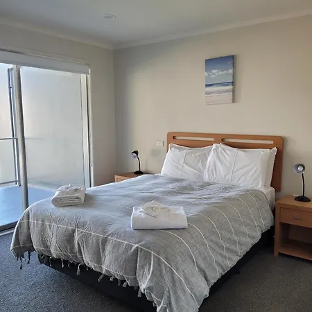 Marina Park Apartments Whitianga Exterior photo